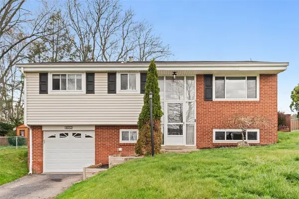 4052 Crestwood Dr, Gibsonia, PA 15044