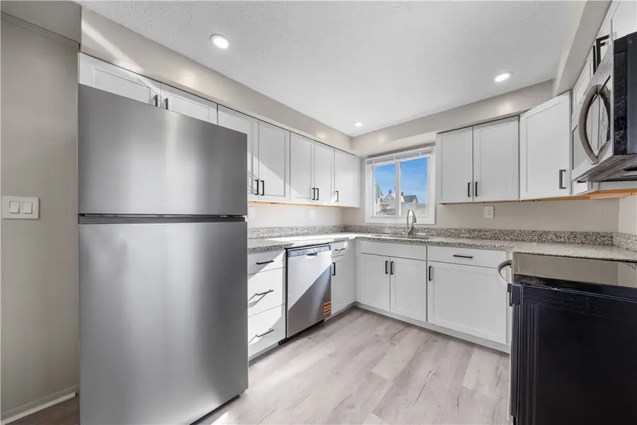 116 4th St, McDonald, PA 15057 - #3