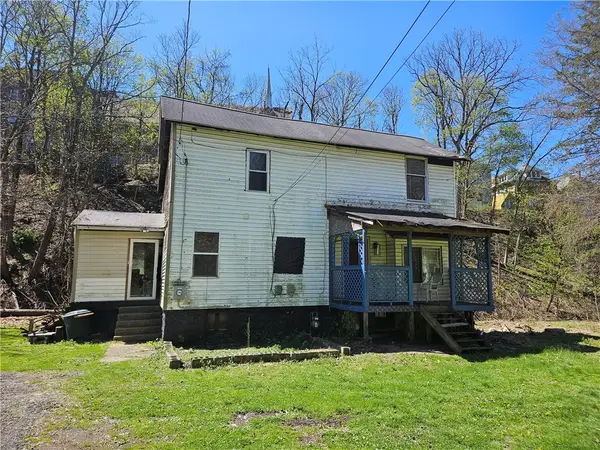 3 Lincoln Row, Connellsville, PA 15425