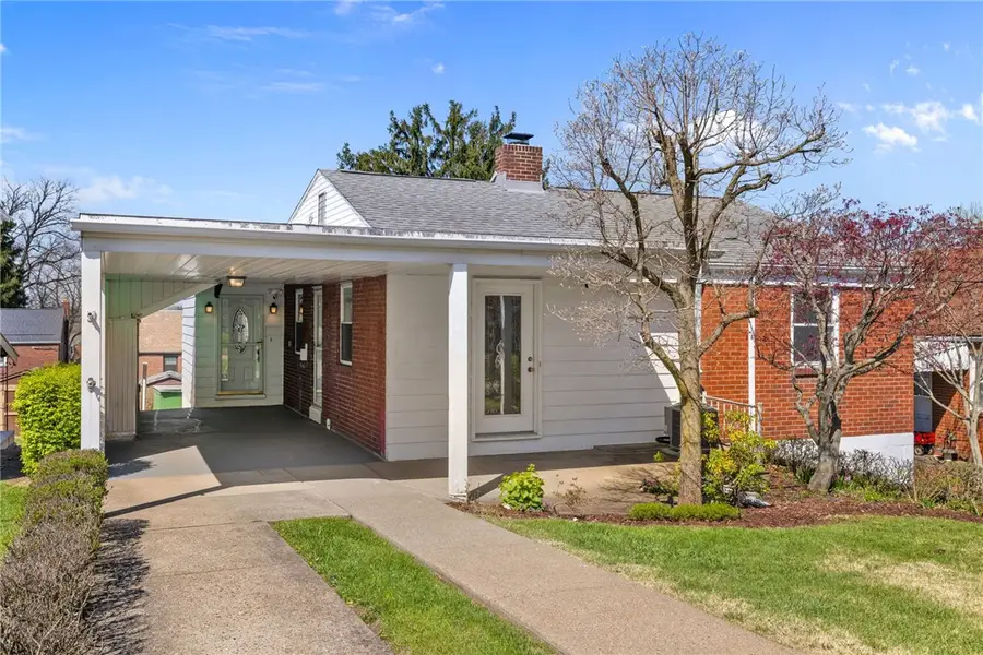 926 Gladys Ave, Pittsburgh, PA 15216 - #3