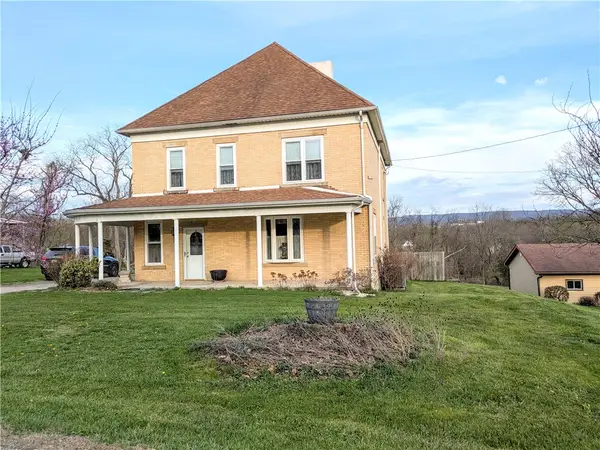 220 Overholt Dr, Scottdale, PA 15683