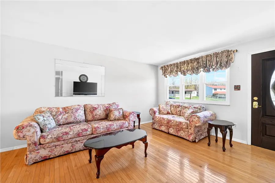 48 W Glennis Dr., Greensburg, PA 15601 - #3