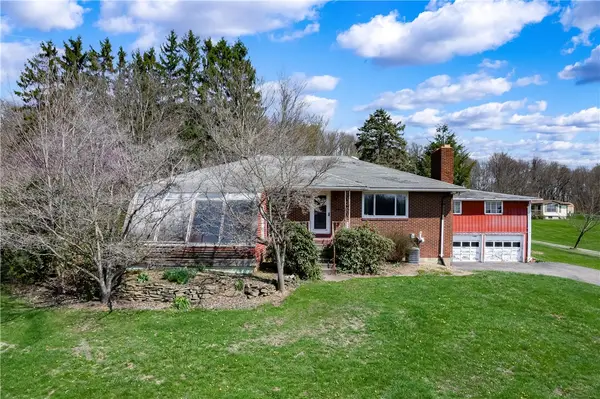 349 Dinnerbell Road, Butler, PA 16002