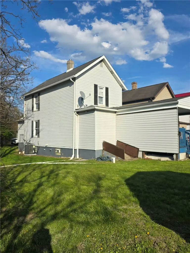 429 Somers St, Pricedale, PA 15072 - #3