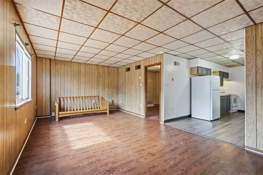 618 Broadway Ave, Stowe, PA 15136 - #3