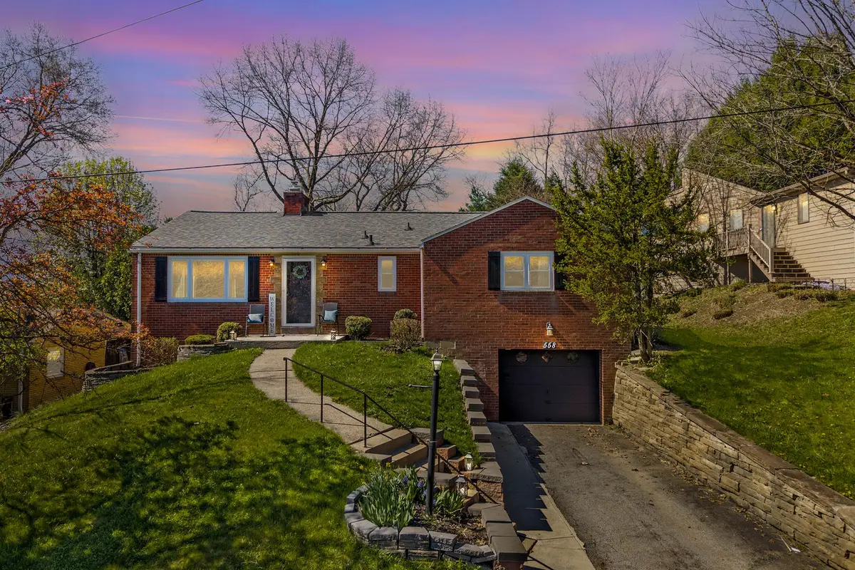 558 Rolling Green Drive, Bethel Park, PA 15102 - #1