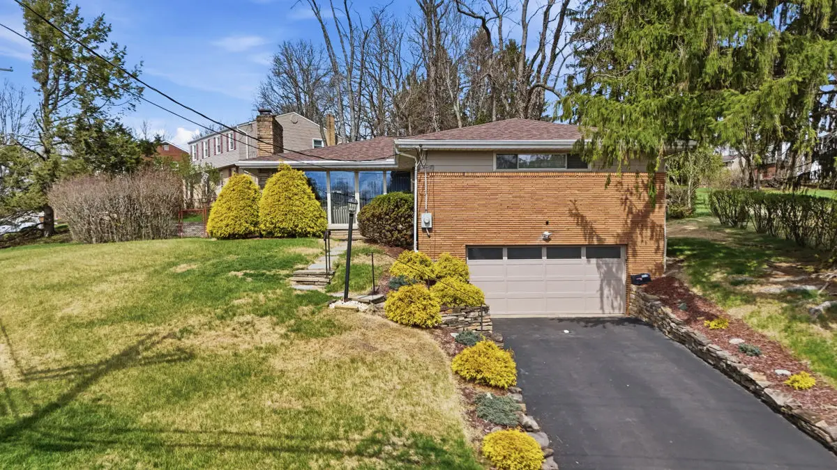 1219 Cocker Drive, Bethel Park, PA 15102 - #1
