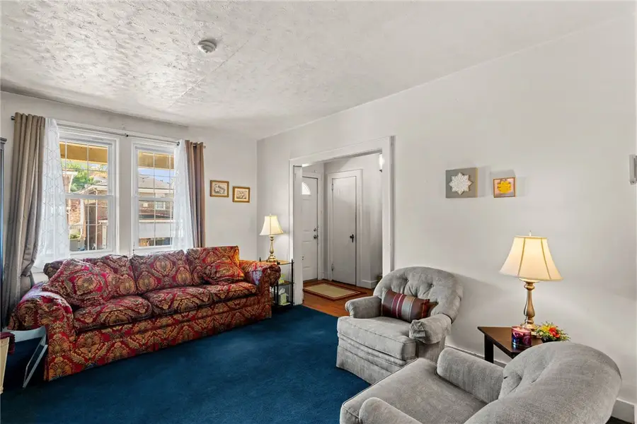 821 Greenfield Ave, Pittsburgh, PA 15217 - #3