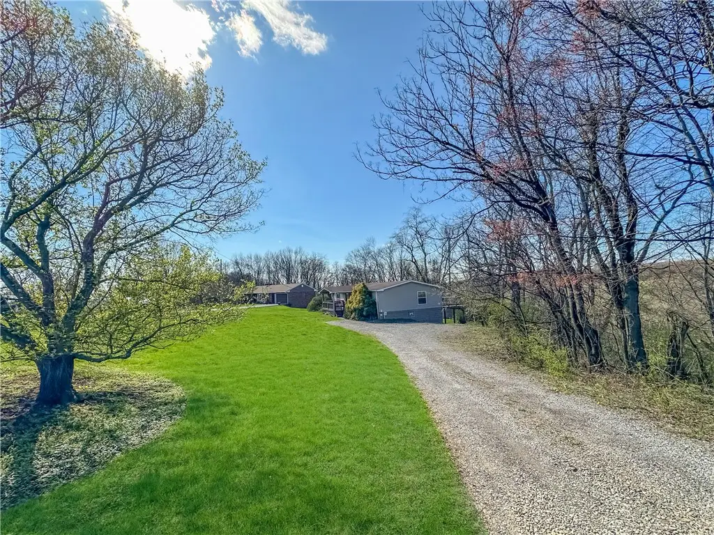 1115 Martin Rd, Tarentum, PA 15084 - #1