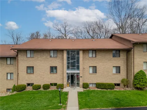 203 Piper Ln, Butler, PA 16001