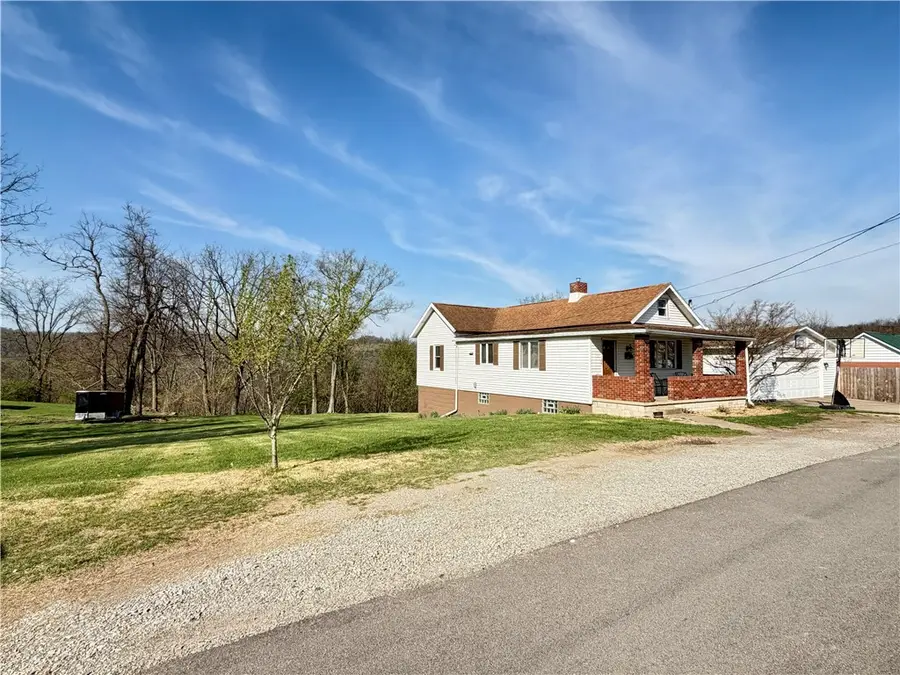 1350 Paradise Ave., Belle Vernon, PA 15012 - #3