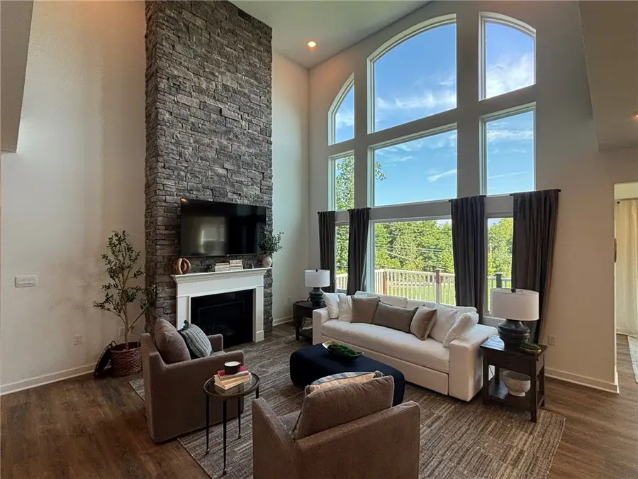 143 Victoria Dr, Coraopolis, PA 15108 - #3