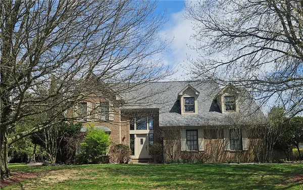 2037 Broad Hill Farms Rd, Coraopolis, PA 15108