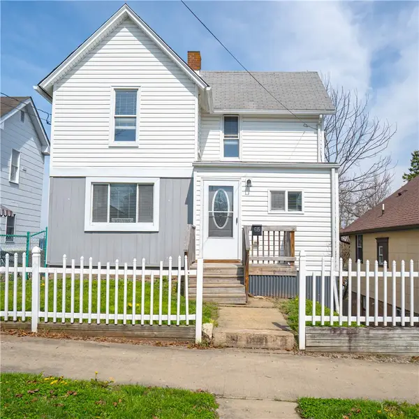 615 Broad St, Washington, PA 15301