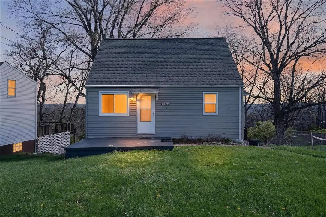 622 Ascension Dr, West Mifflin, PA 15122 - #1