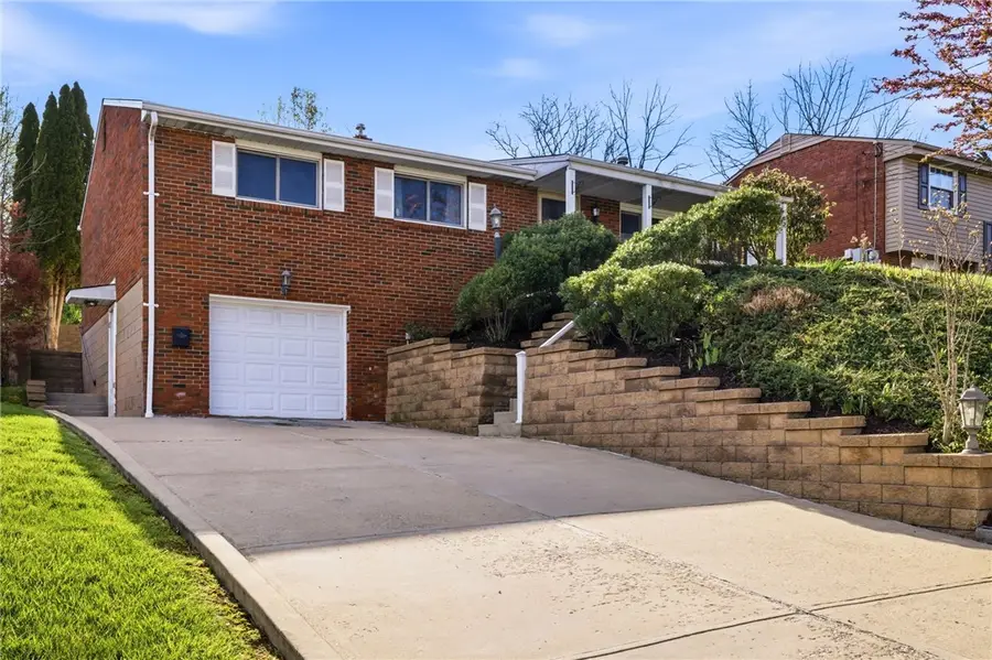 5391 Sagebrush Dr, Pittsburgh, PA 15236 - #2