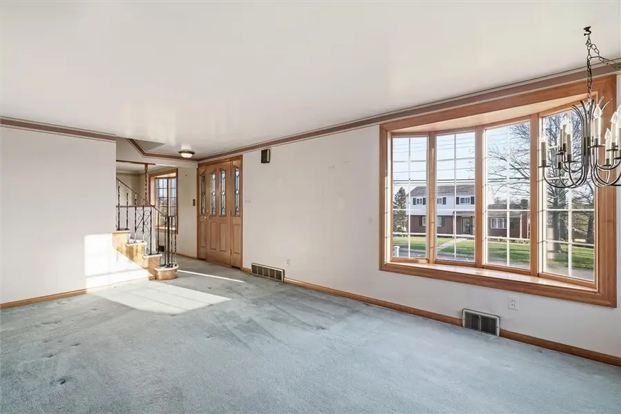 334 Jean Dr, Pittsburgh, PA 15236 - #3