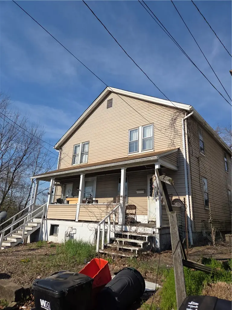 415 Sarah St, Aliquippa, PA 15001 - #1