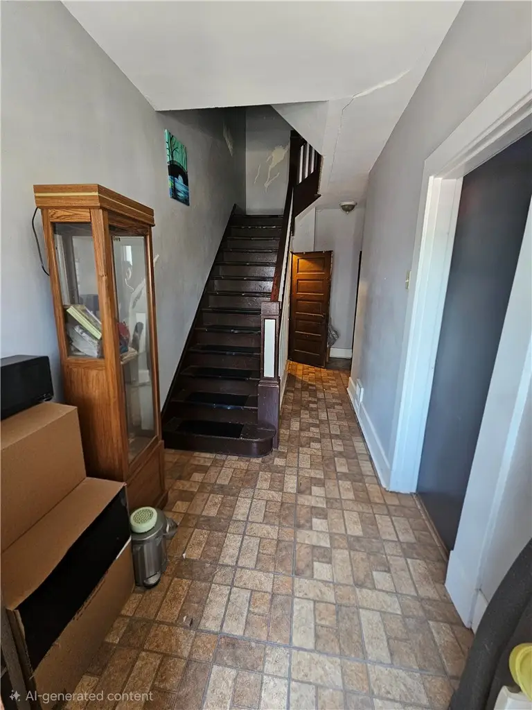 1962 Straubs Ln, Pittsburgh, PA 15212 - #3