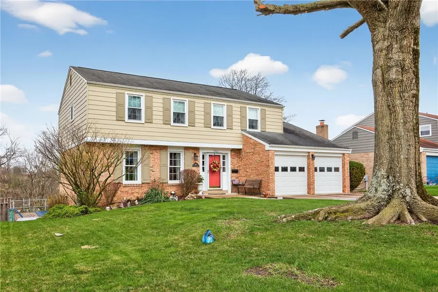 5483 Glen Hill Dr, Bethel Park, PA 15102 - #2