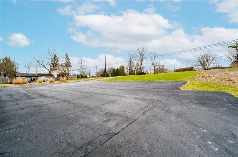 3030 Wilmington Rd, New Castle, PA 16105 - #2