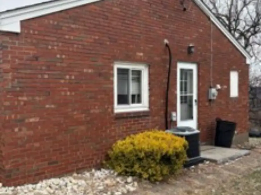 116 Delrose Dr, McKeesport, PA 15133 - #2