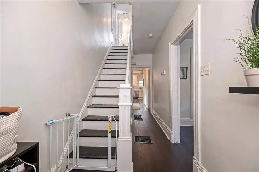 833 Flemington St, Pittsburgh, PA 15217 - #2