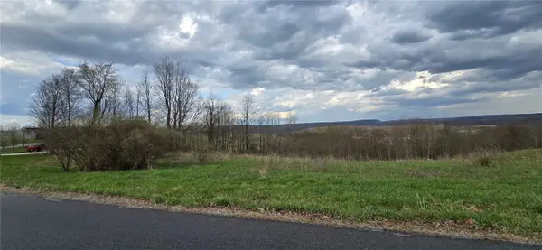 148 Terrapin Dr, Windber, PA 15963