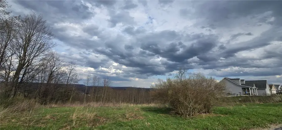 148 Terrapin Dr, Windber, PA 15963 - #2