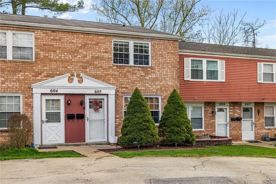 605 Hickory Cir, Canonsburg, PA 15317 - #3