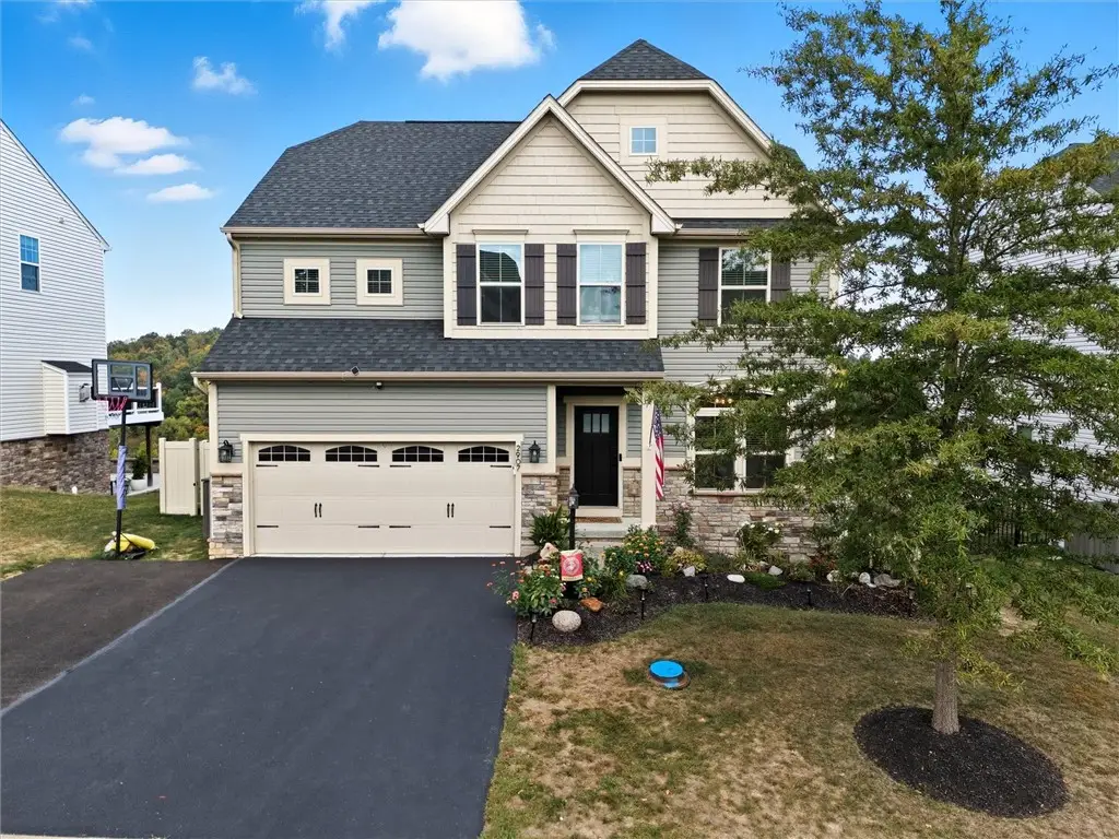 2907 Pinnacle Dr, McDonald, PA 15057 - #1