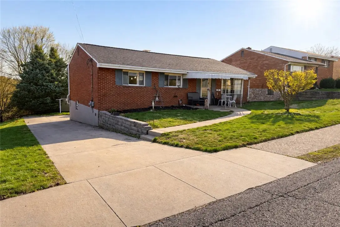 1110 Portsmouth Dr, McKeesport, PA 15133 - #1