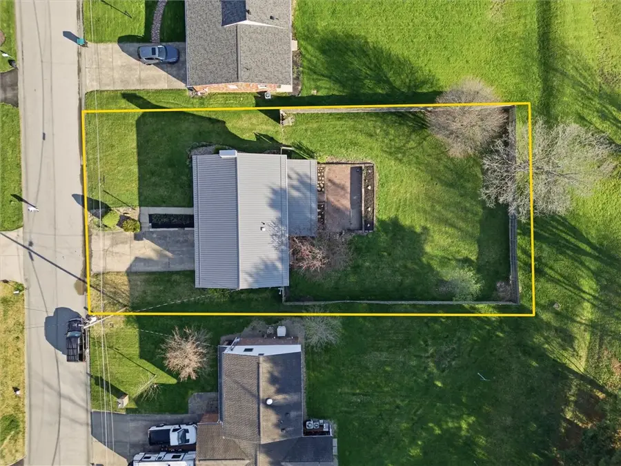 82 Spring Valley Rd, Washington, PA 15301 - #3