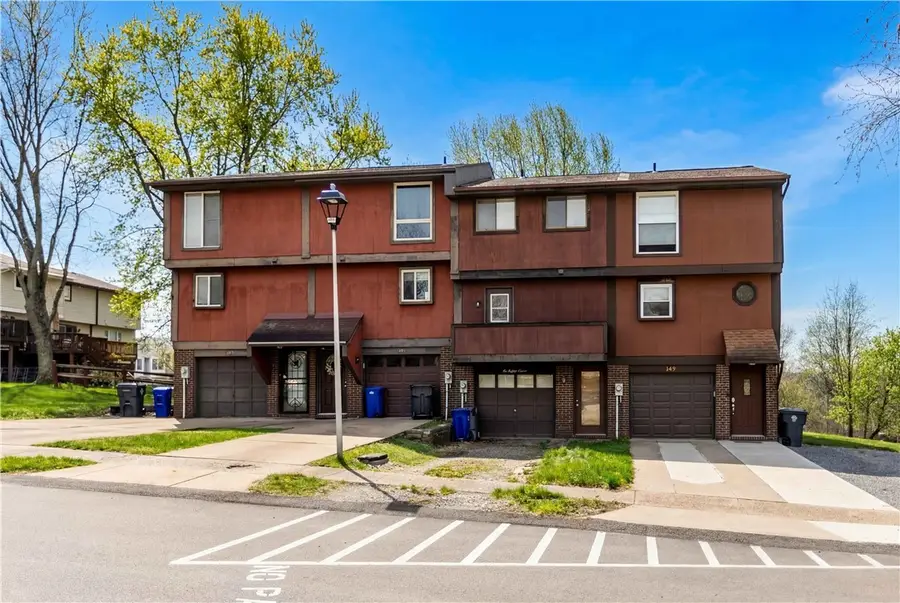 287 Holland Ct, Coraopolis, PA 15108 - #2