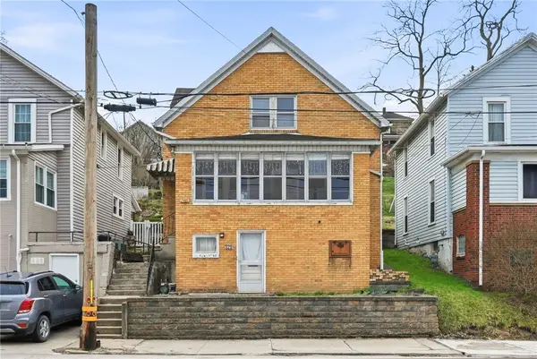 323 Hillside Ave, Ellwood City, PA 16117