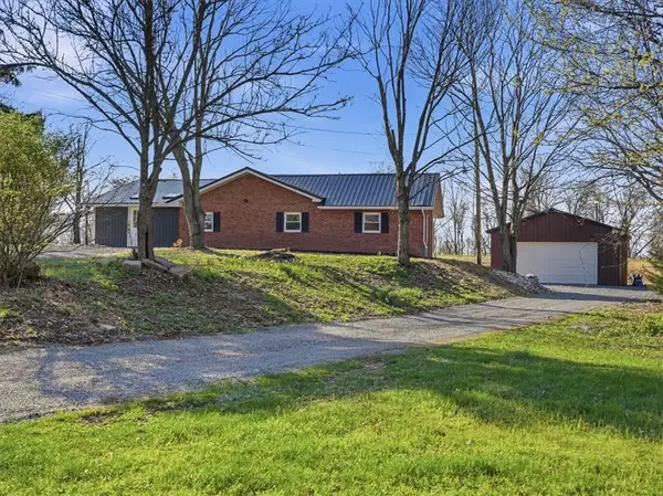 730 Fletcher Rd, Beaver, PA 15009