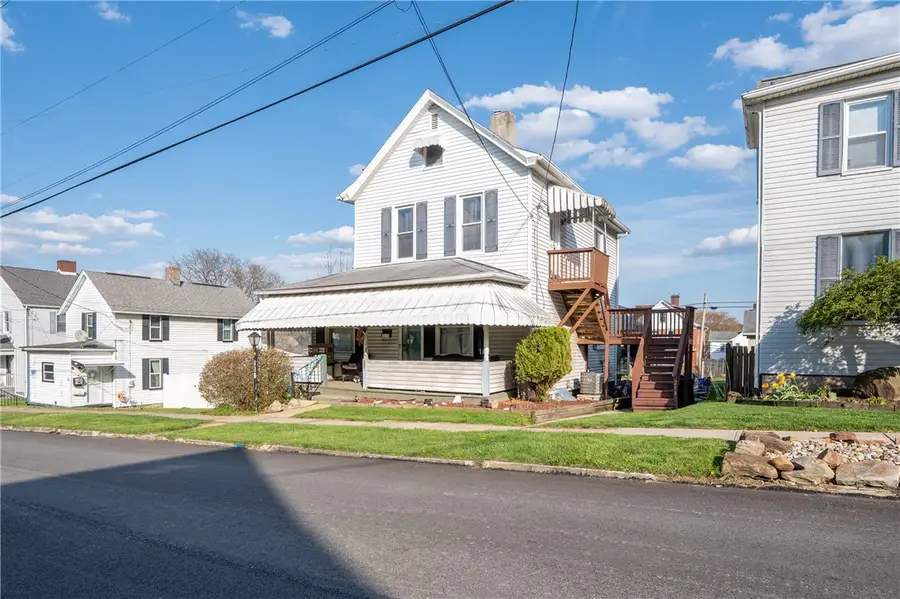 214 N 5th St, Youngwood, PA 15697 - #2