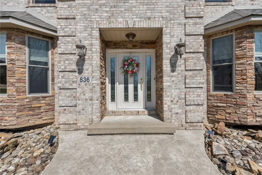 836 Forest Oaks Trail, North Huntingdon, PA 15642 - #2