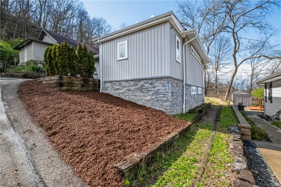 337 Grandview Dr, Indianola, PA 15051 - #3