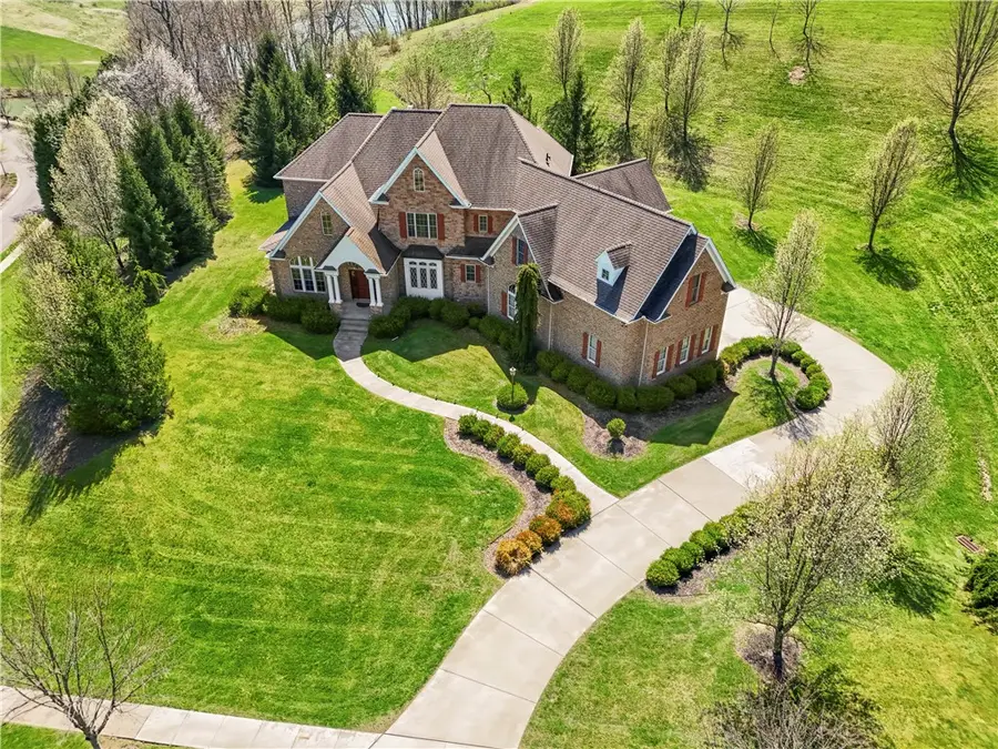 107 Kingston Ave, Cranberry, PA 16066 - #2