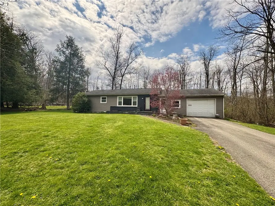 132 School St, Laughlintown, PA 15655 - #3