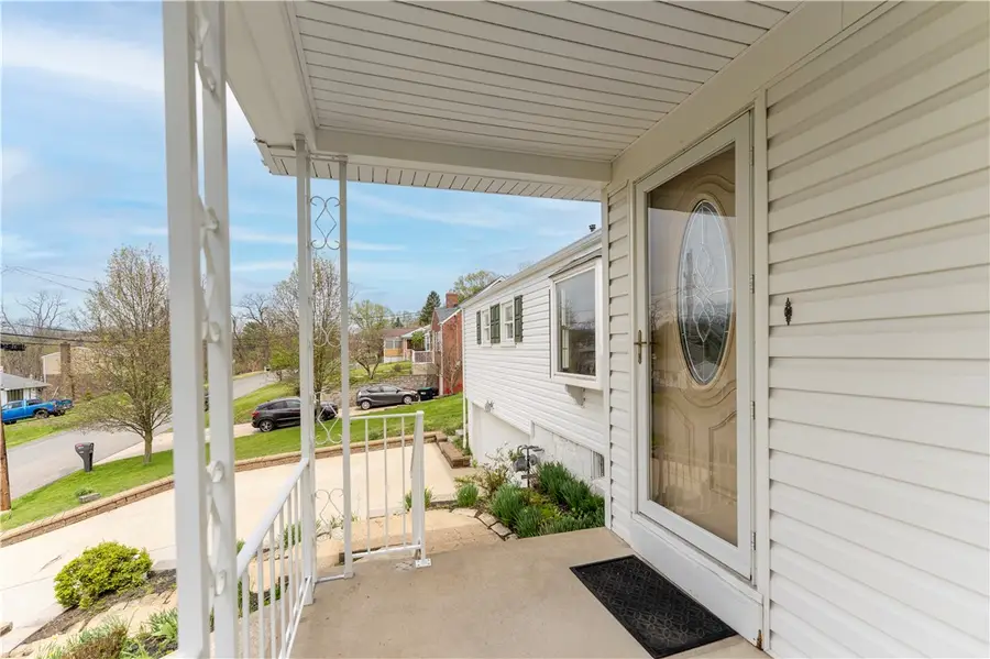 5985 Boyer Ave, Bethel Park, PA 15102 - #2