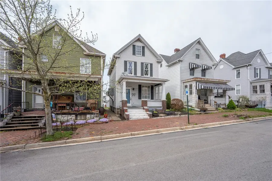 608 Fairmont St, Latrobe, PA 15650 - #3