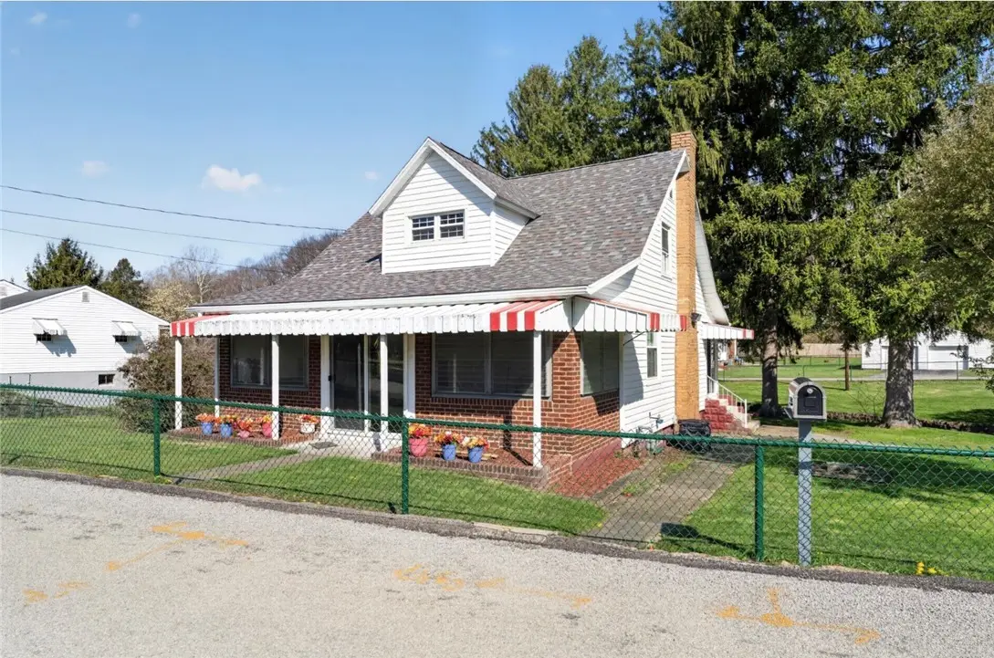 35 E Elm St, Fairchance, PA 15436 - #1