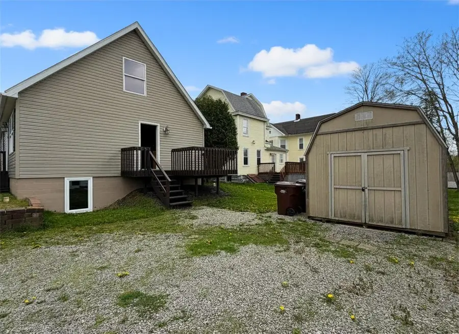 402 W Poplar Street, Grove City, PA 16127 - #2