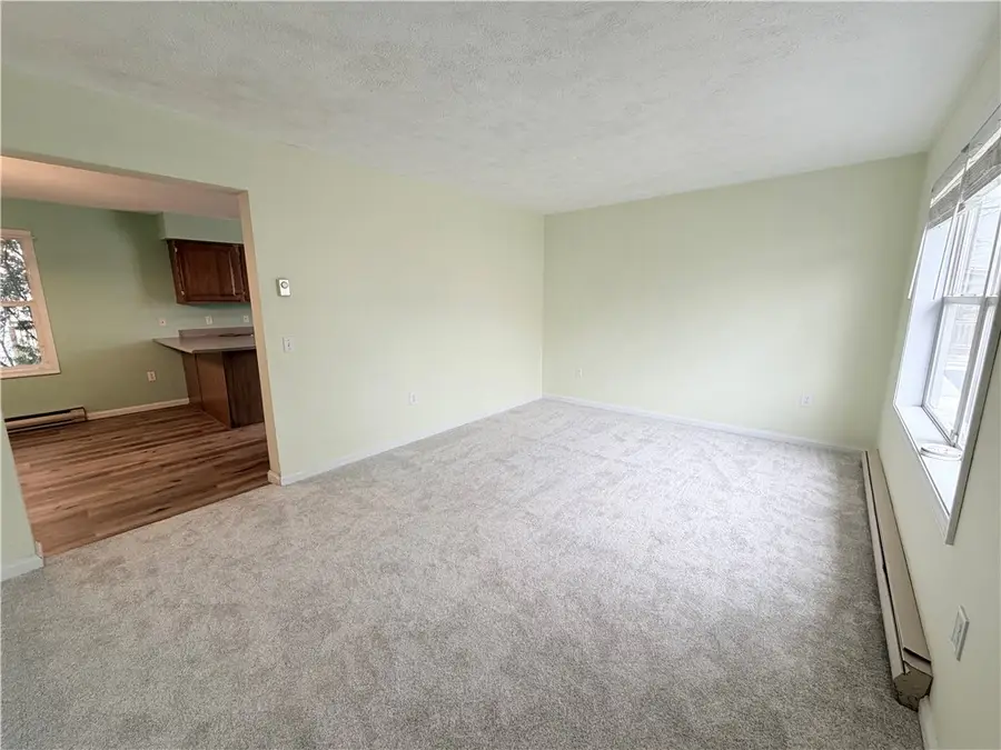 402 W Poplar Street, Grove City, PA 16127 - #3