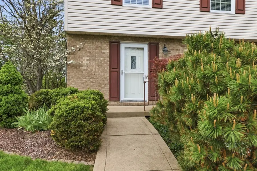113 N Harleston Dr, Pittsburgh, PA 15237 - #2