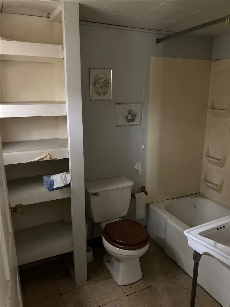 235 Kangaroo Hill Rd, Lowber, PA 15660 - #3