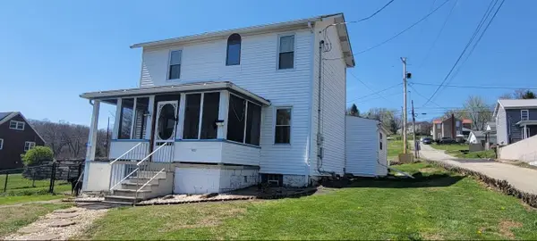 1653 Main St, Leechburg, PA 15656