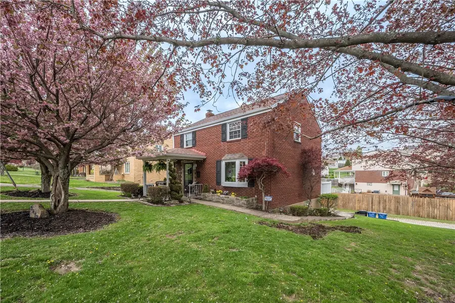 3512 Fieldstone Dr, Homestead, PA 15120 - #3